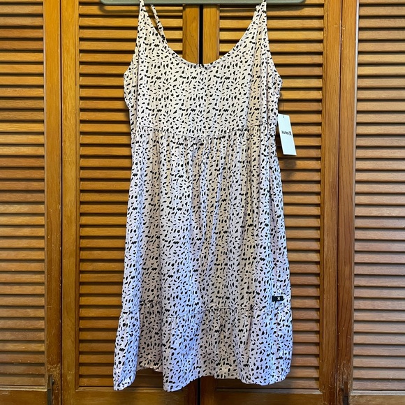 NWT sz M Hurley Dev dress, lavender geo print - Picture 2 of 5
